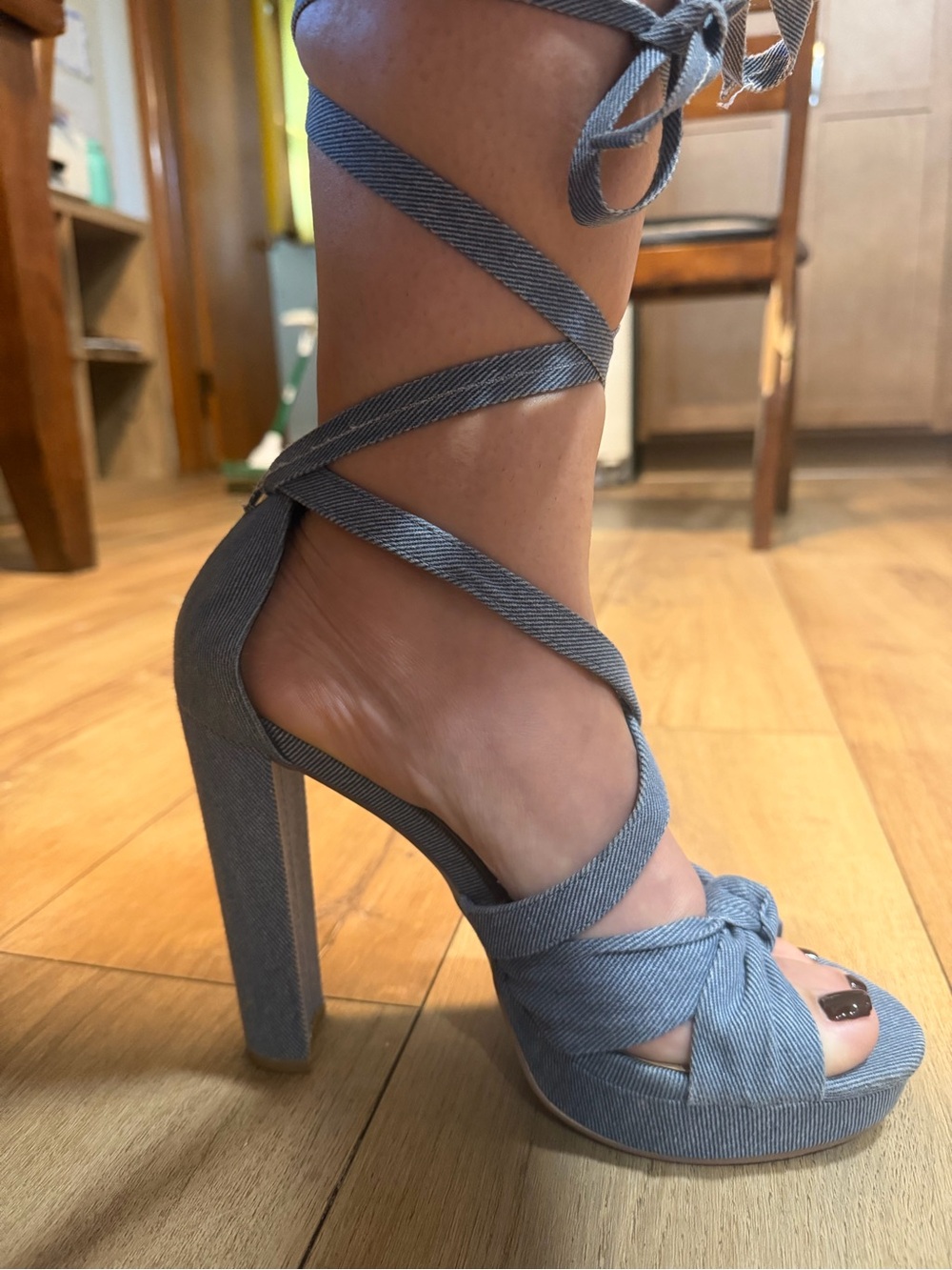 Shoe Dazzle Light Gray Denim Lace-Up Platform Block Heels